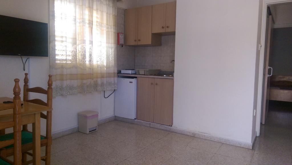 Barbara Tourist Apartments Ayia Napa Bagian luar foto